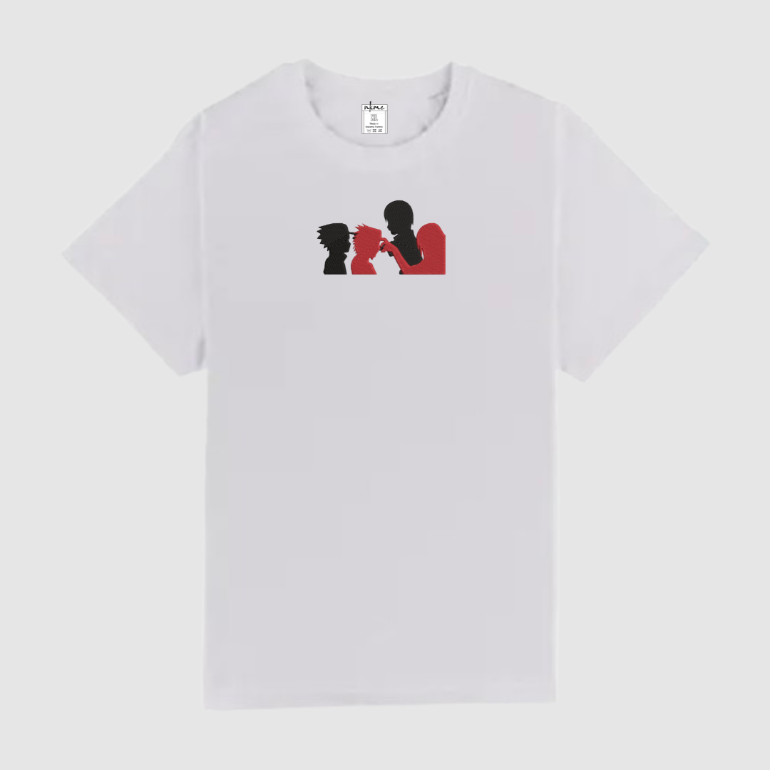 Vínculo Uchiha Tee